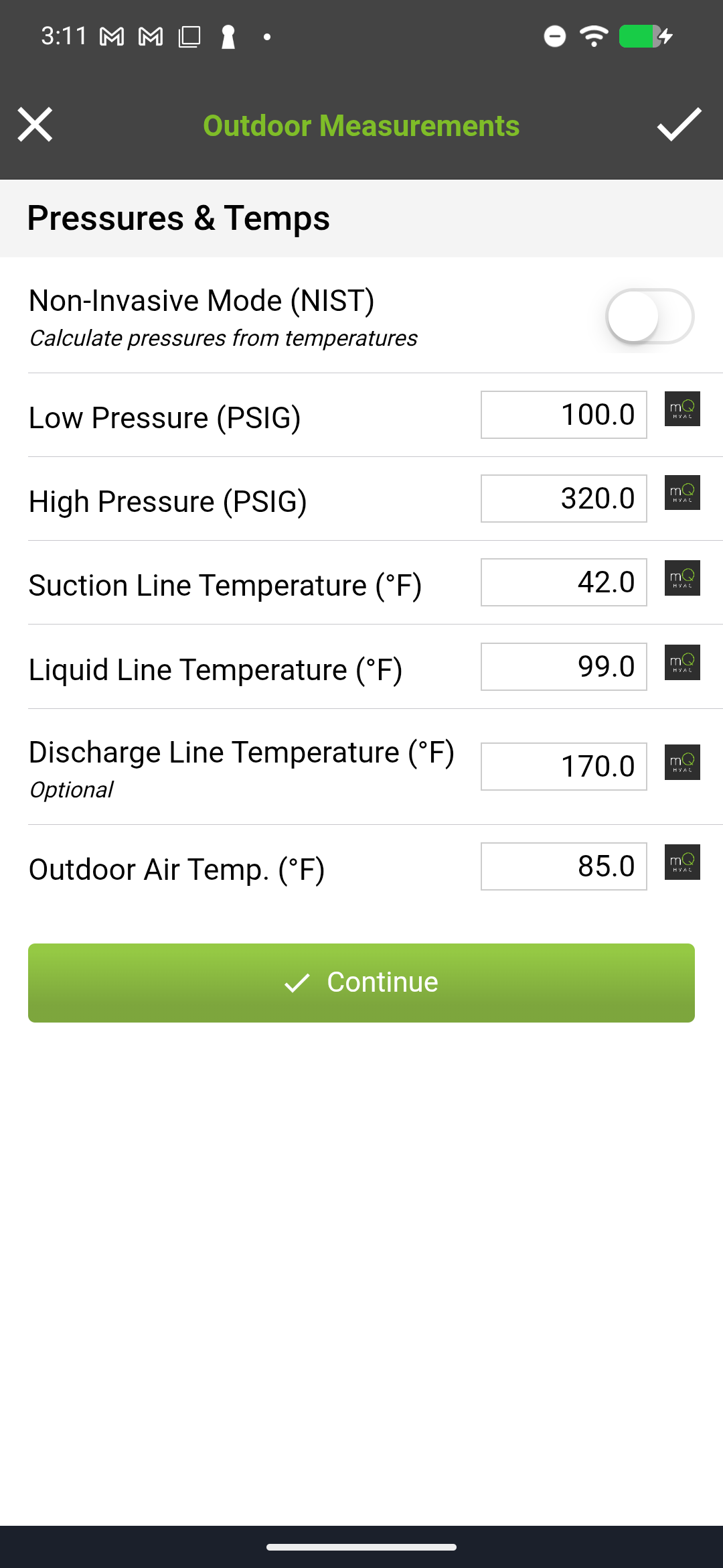 Outdoor measurement screen showing live probe readings for temperatures and pressures